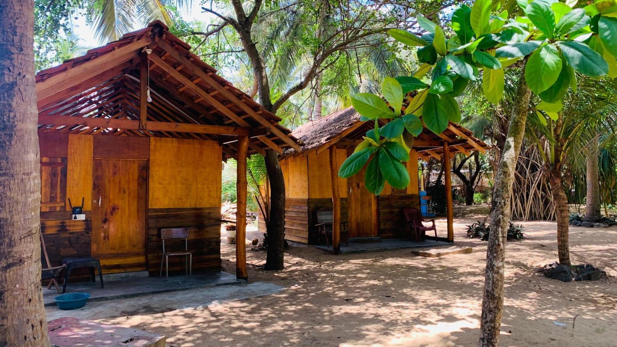 Breezy Beach Cabanas Baía de Arugam Exterior foto